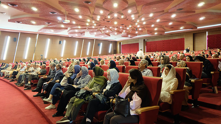 حضور شرکت داروسازی رها در سمینار سه روزه پزشکان بیمارستان میلاد اصفهان